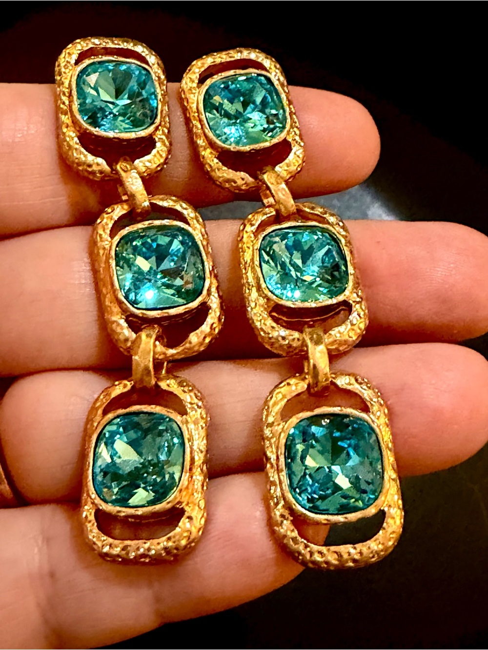 OSCAR DE LA RENTA Earrings🩵Gold Triple Drop Rectangle Bahamian Blue Crystal - Picture 3 of 11